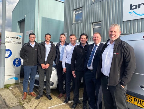 Blackline Safety en Breathe Safety teamfoto met waterbedrijf uit het Verenigd Koninkrijk