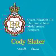 veiligheidsleider-cody-slater-queens-platina-jubileum-medaille