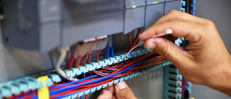 De draadloze gasdetectie van Blackline Safety maakt geen verbinding met industriële netwerken.