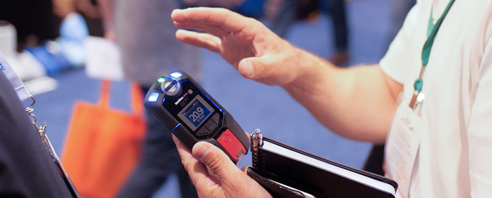 Blackline Safety demonstreerde G7 live op het NSC Congress and Expo, inclusief onze LiveResponse-functie voor het bevestigen van waarschuwingen.