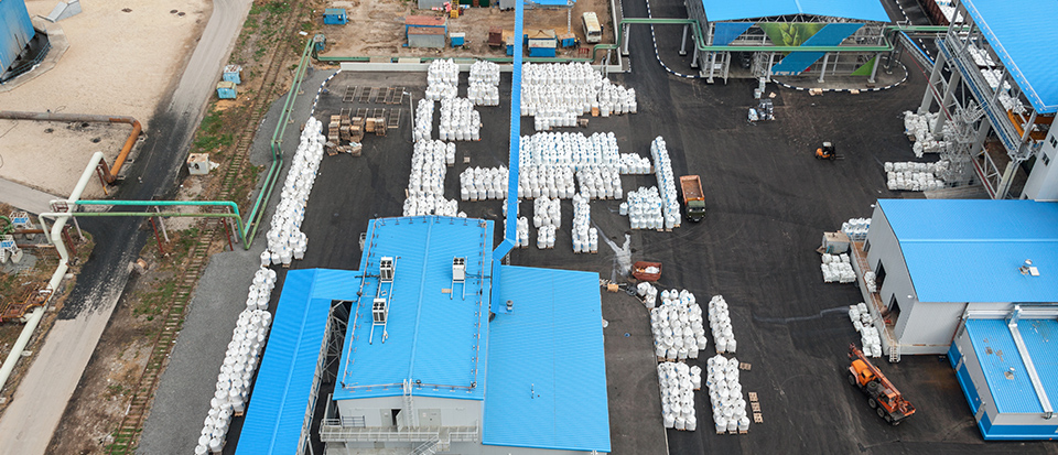 Ammoniakgas wordt gebruikt om kunstmest te produceren.