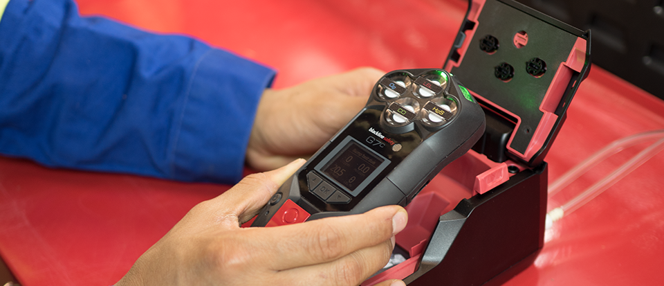 Vier gasmonitor met dock