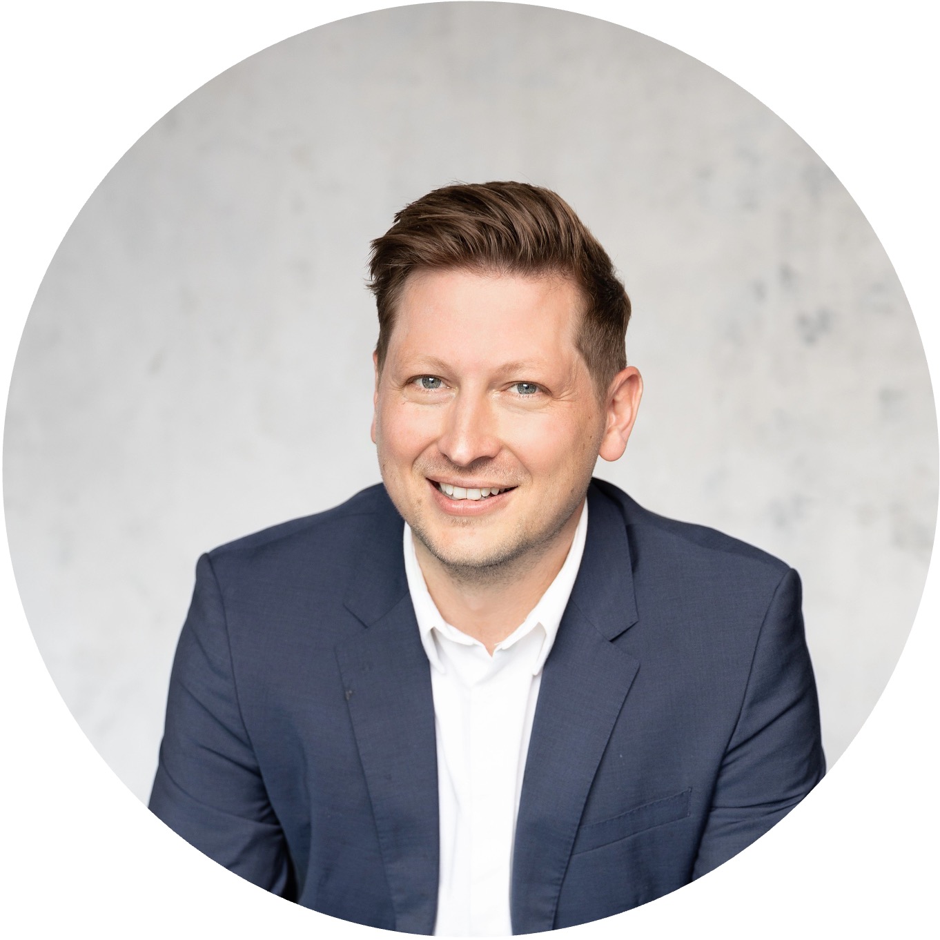 Portretfoto van Nathan Bond